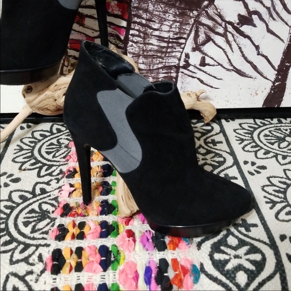 Bakers black and gray suede leather booties - Picture 2 of 5